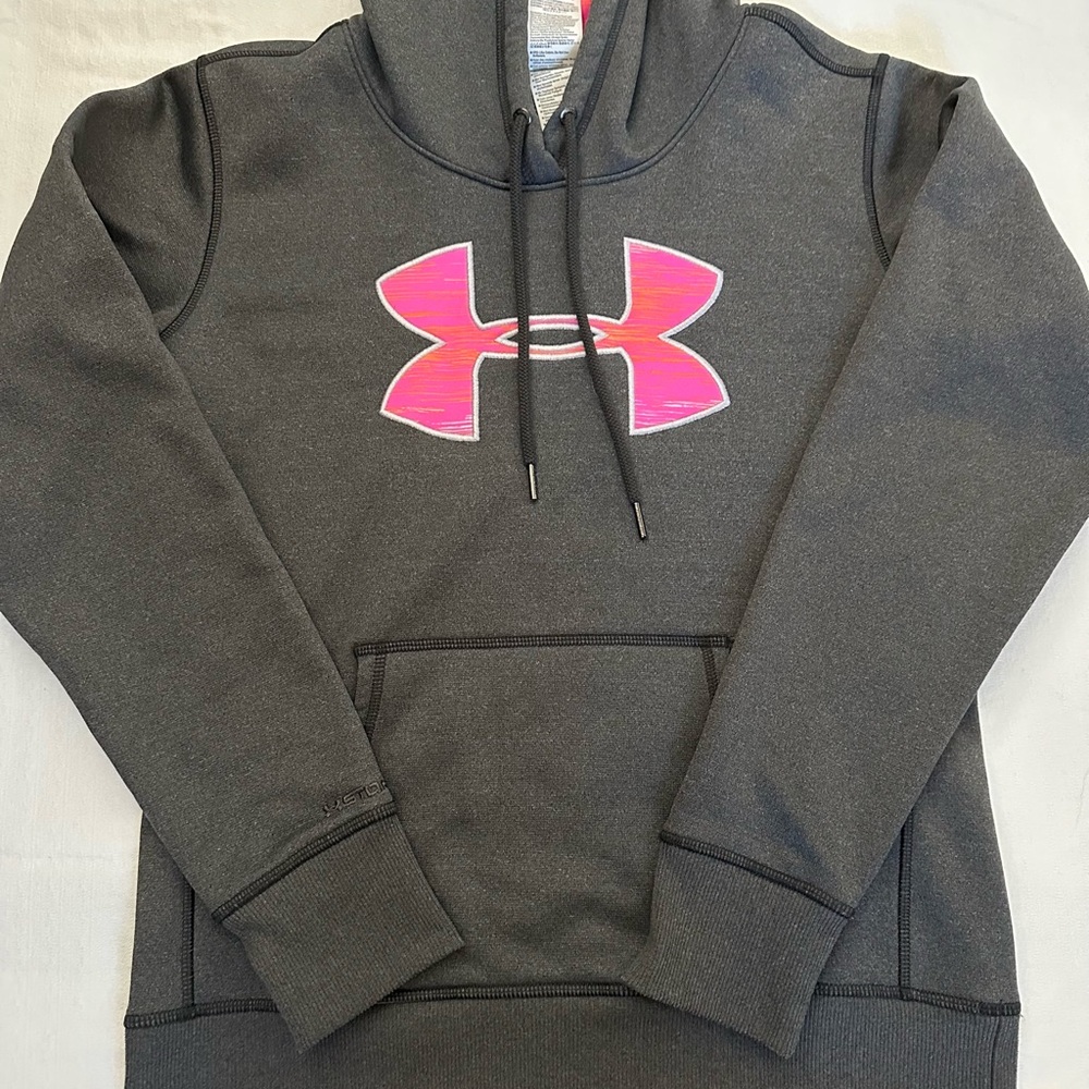 Under Armour Cold Gear women’s Charcoal Hoodie with Vibrant Pink Emblem